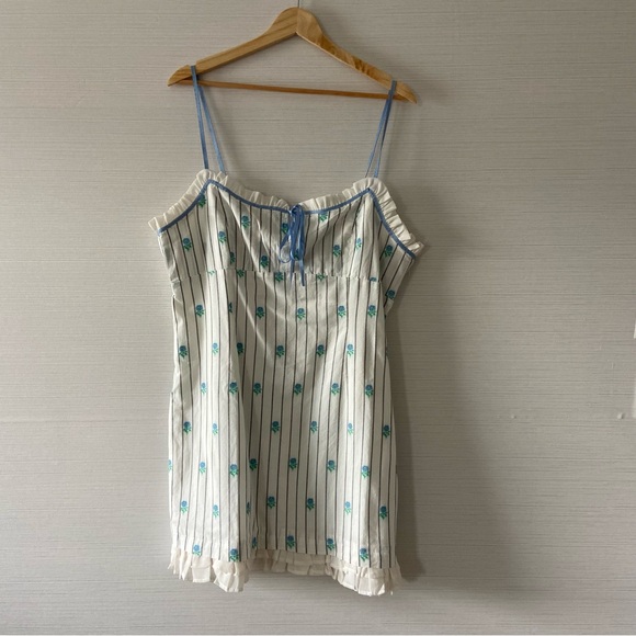 🌿|NWT| Anthropologie Jacquard Ruffle-Hem Mini Dress - Picture 4 of 11